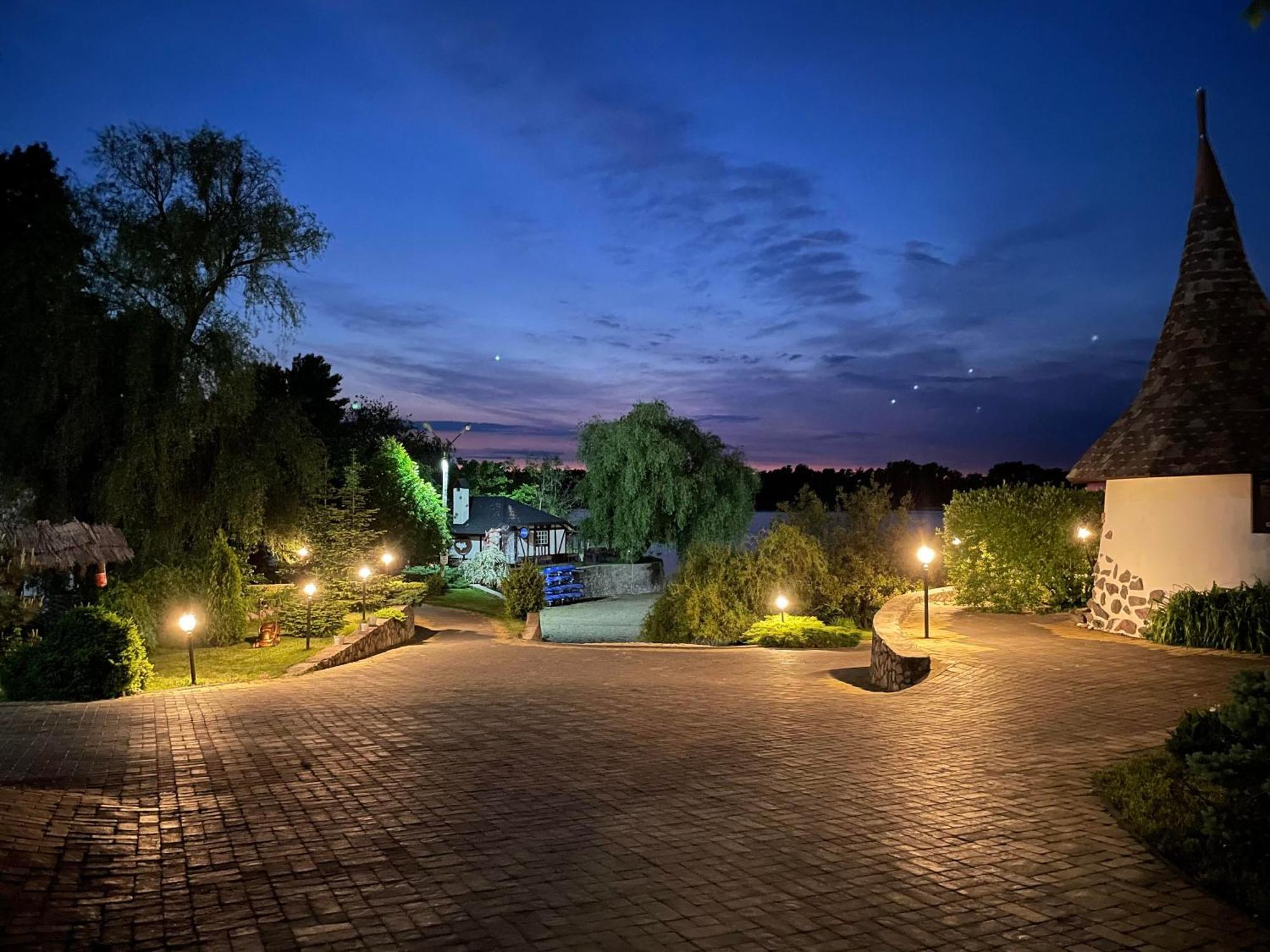 Mayak Resort Kam'yani Potoky ภายนอก รูปภาพ