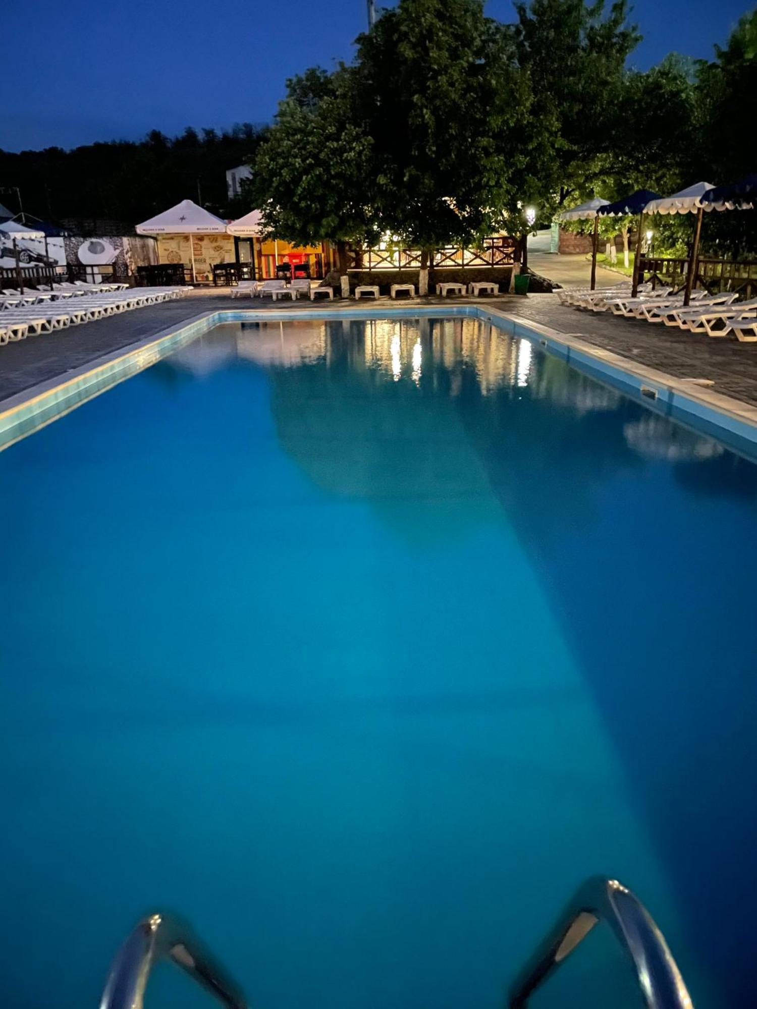 Mayak Resort Kam'yani Potoky ภายนอก รูปภาพ