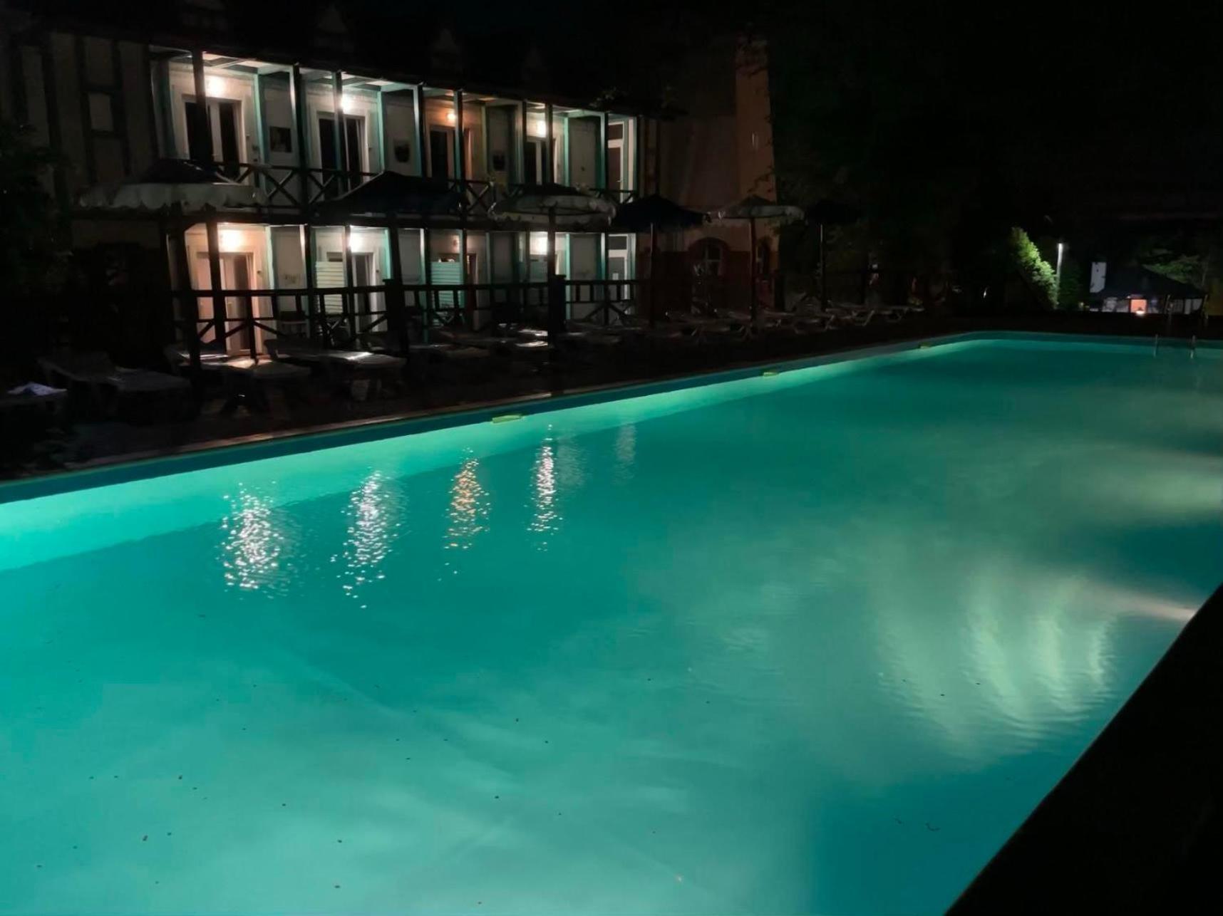 Mayak Resort Kam'yani Potoky ภายนอก รูปภาพ