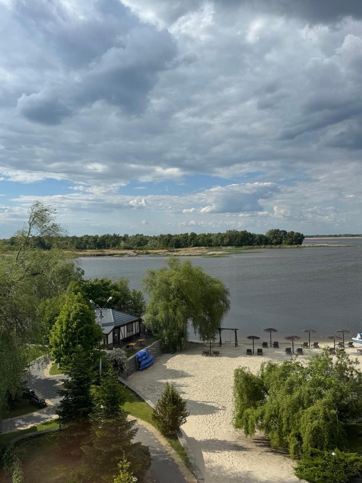 Mayak Resort Kam'yani Potoky ภายนอก รูปภาพ