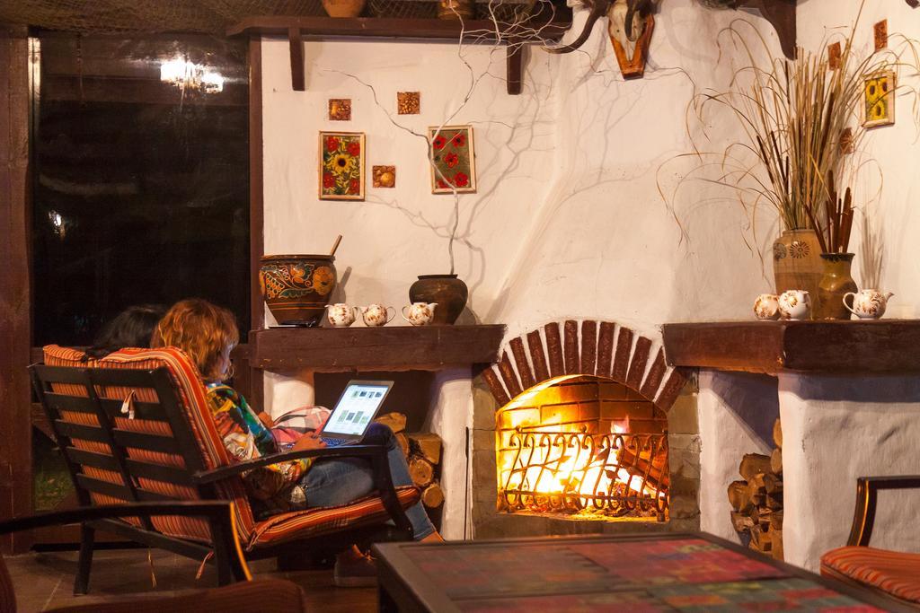 Mayak Resort Kam'yani Potoky ภายนอก รูปภาพ